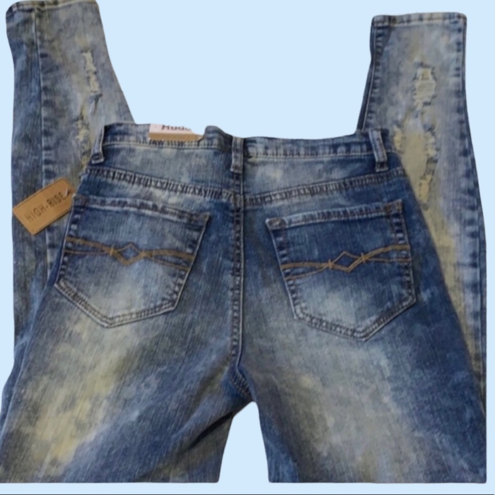 Mudd Blue Wash High Rise Distressed Skinny Jeans NWT - Picture 2 of 8